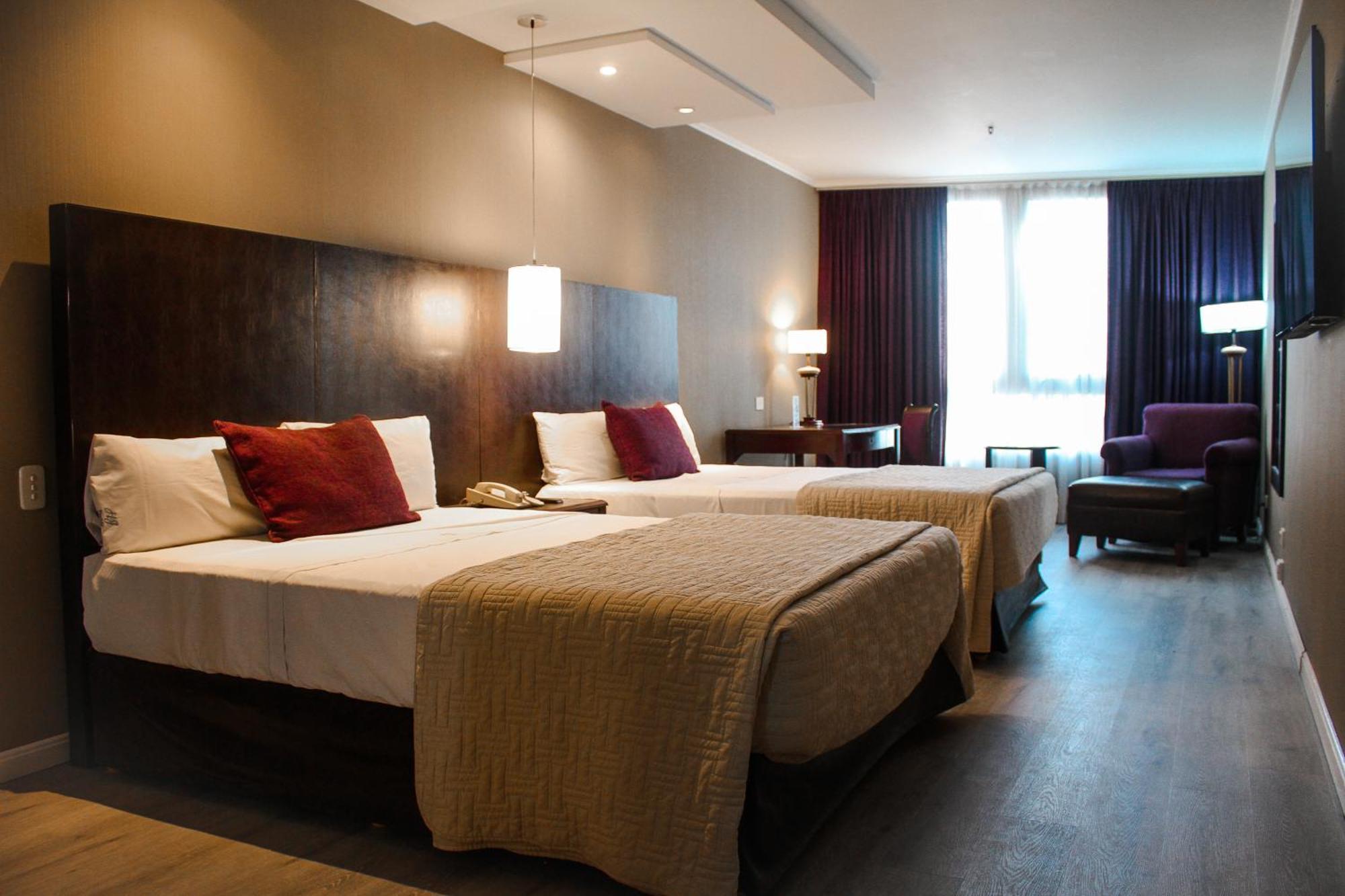 Howard Johnson Plaza Florida Street Hotel 4*